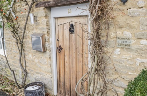Bicester Cottage | Fountain View Cottage