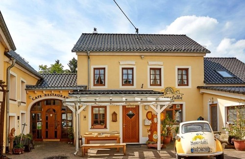 Neroth House | Four-bed room - Hotel Am Eifelsteig - Neroth
