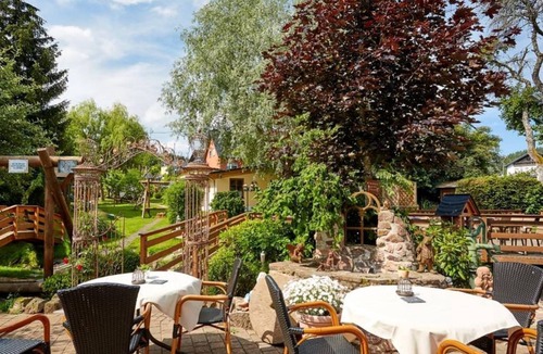 Neroth House | Four-bed room - Hotel Am Eifelsteig - Neroth