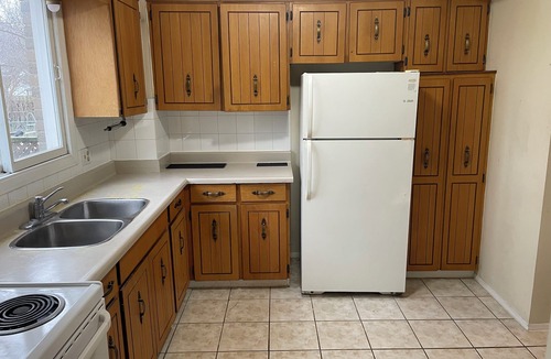 Niagara Falls House | Four Bedroom 2 Bathroom House Rental In Niagara Falls in great central location