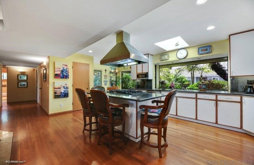 Encinitas House | Four Bedroom Tropical Oasis Walk to Beach