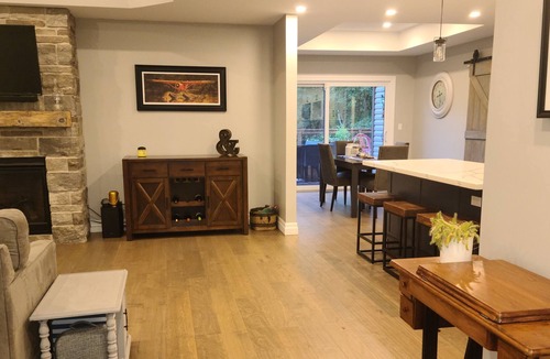 Oro-Medonte House | Four Cedars in the heart of Simcoe County, perfect family getaway!