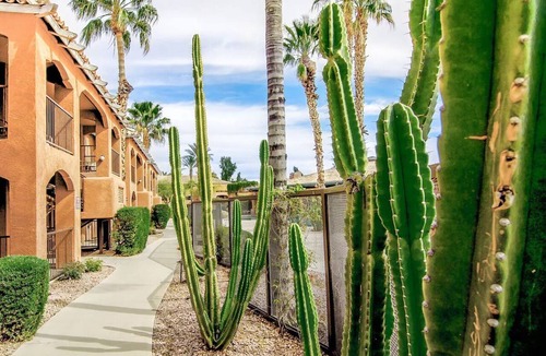 North Scottsdale Hotel | Four Family-Friendly Villa w/Pools, Kitchen & Fun Activities