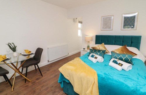 Peterborough Apartment | Four
