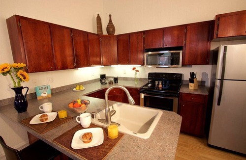 Walla Walla Apartment | Four — King Bed, Historic Downtown Apartment in Nicely Appointed Building on Main Street