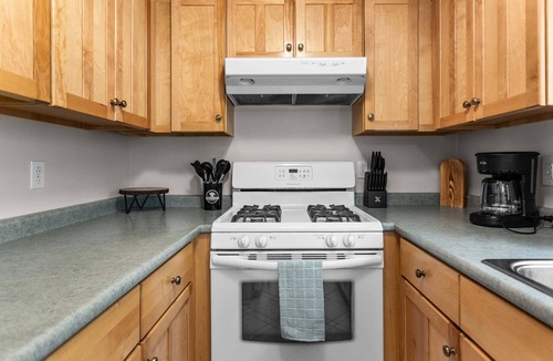 Blue Hill House | Four Lanterns - NEW! 4 Houses in Blue Hill
