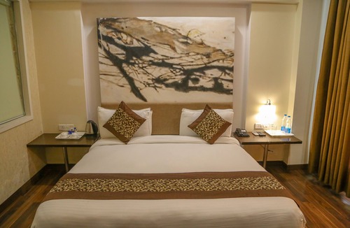 Budaun Resort | Four Leaf Hotel
