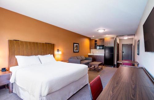 Grande Prairie Hotel | Four Points by Sheraton Grande Prairie