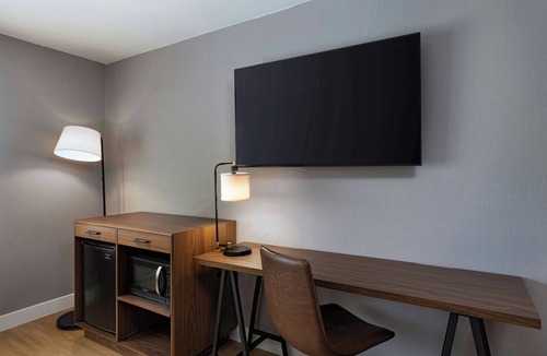 Austin Hotel | Four Points BY Sheraton Austin Airport