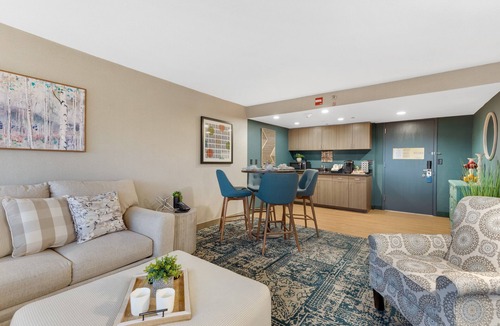 Newton Corner Hotel | Four Points by Sheraton Boston Newton