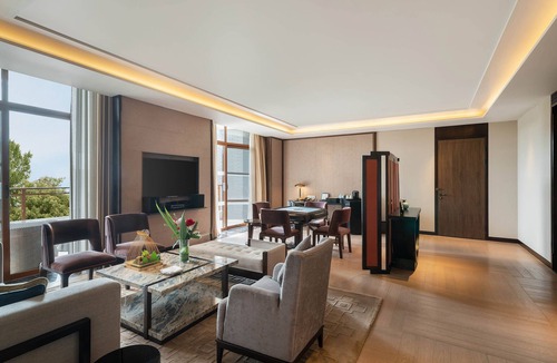 Chengdu Hotel | Four Points by Sheraton Chengdu, Anren