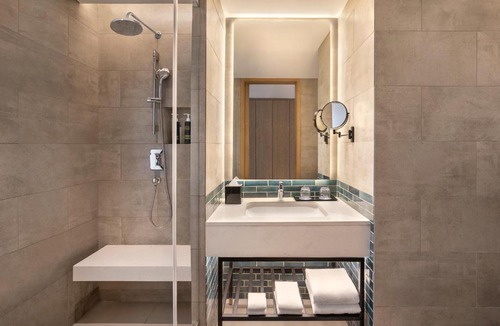 Velachery Hotel | Four Points by Sheraton Chennai, Velachery