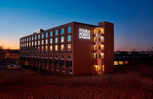 Eastlake Hotel | Four Points by Sheraton Cleveland-Eastlake