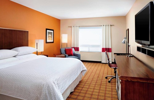 Southeast Edmonton Hotel | Four Points By Sheraton Edmonton Gateway