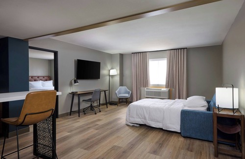 Englewood Hotel | Four Points by Sheraton Englewood