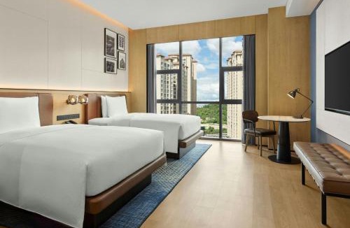 Huaxi Hotel | Four Points by Sheraton Guiyang Shilihetan