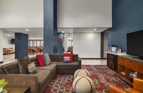 Greensboro Hotel | Four Points by Sheraton Greensboro Airport