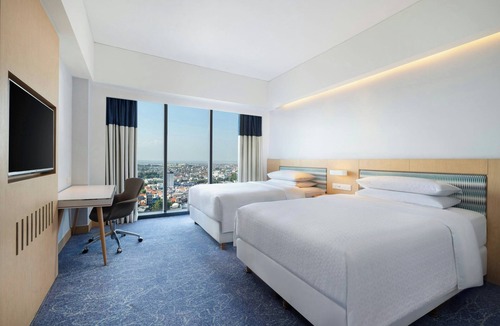 Surabaya Hotel | Four Points by Sheraton Surabaya, Tunjungan Plaza