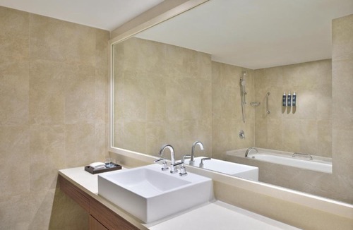 Vashi Hotel | Four Points by Sheraton Navi Mumbai, Vashi
