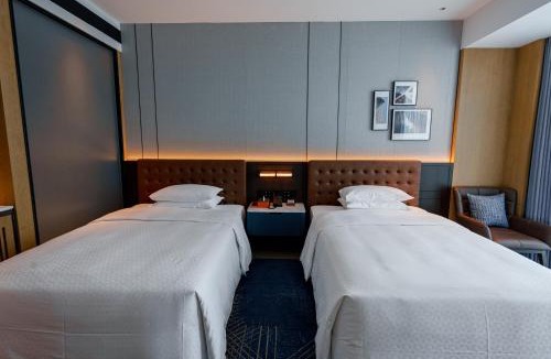 Wutongqiao District Hotel | Four Points by Sheraton Leshan