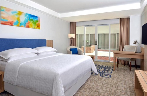 Makassar Hotel | Four Points by Sheraton Makassar