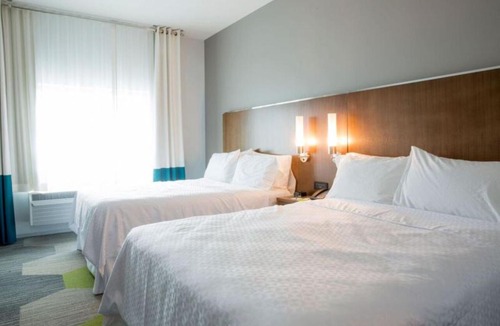 Ludlam Hotel | Four Points by Sheraton Miami Airport