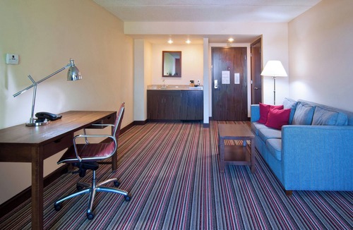 Donelson Hotel | Four Points by Sheraton Nashville Airport
