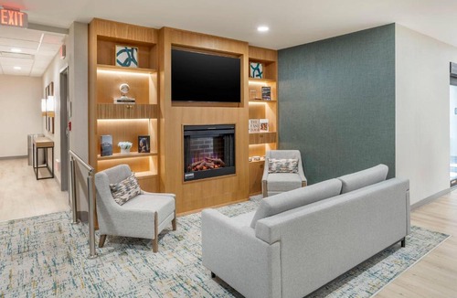 Downtown Newark Hotel | Four Points by Sheraton Newark Airport