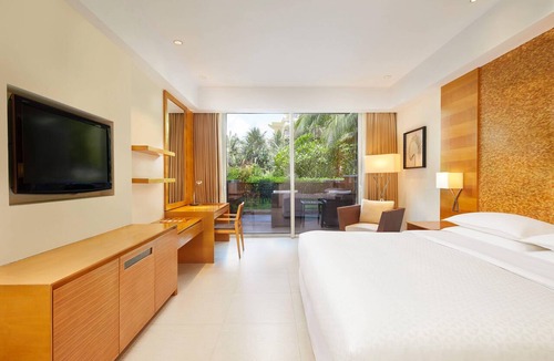 Wanning Hotel | Four Points by Sheraton Shenzhou Peninsula
