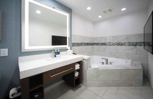 Westover Hotel | Four Points by Sheraton Fayetteville Fort Bragg