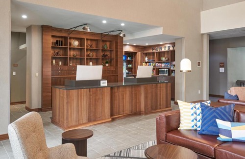Schaumburg Hotel | Four Points by Sheraton Chicago Schaumburg