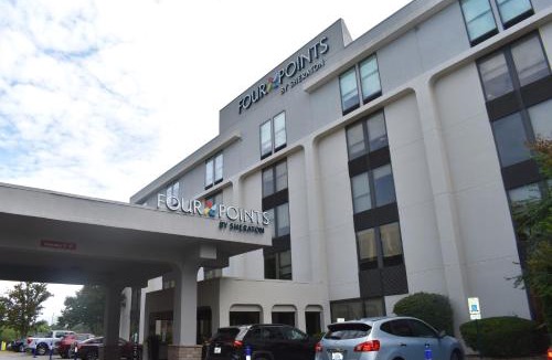 Westchester Hotel | Four Points by Sheraton Chicago Westchester/Oak Brook