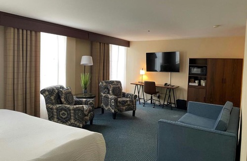 Wakefield Hotel | Four Points by Sheraton Wakefield Boston Hotel & Conference Center