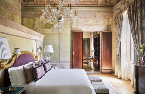 Santissima Annunziata Hotel | Four Seasons Hotel Firenze