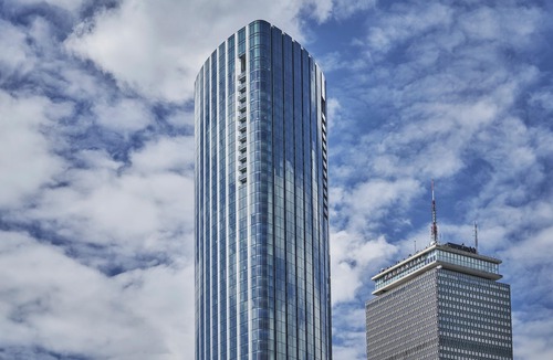 Back Bay Hotel | Four Seasons Hotel One Dalton Street, Boston