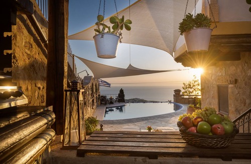 Saronikos Villa | Four Seasons Stonework Castle