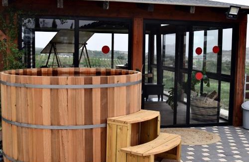 Masade Ski Chalet | Four Seasons View