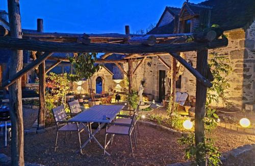 Saint-Denis-sur-Sarthon House | Fournil XVIIe et Spa privatifs