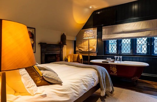 Barbican Hotel | Fox and Anchor