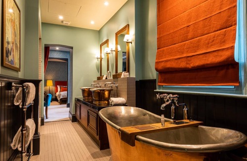 Barbican Hotel | Fox and Anchor