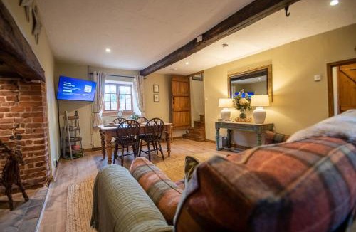 Aldborough House | Fox Cottage