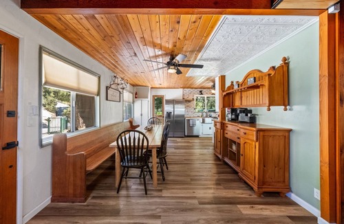 Fern Valley Cabin | Fox Den Lodge: Your Cozy Mountain Haven w/game room & Spa