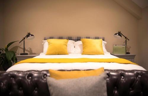 East Layton Hotel | Fox Hall