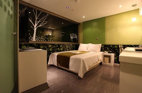 Haengun-dong Hotel | Fox Hotel