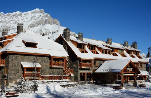Banff Hotel | Fox Hotel & Suites Banff
