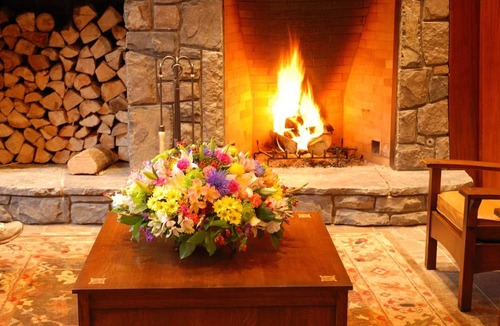 Banff Hotel | Fox Hotel & Suites