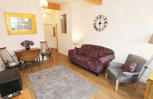 Thornton-Cleveleys House | Foxes Den