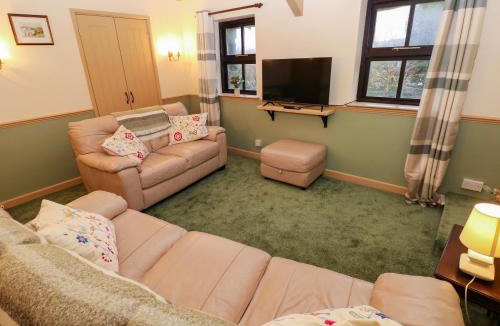 Pontfaen House | Foxglove