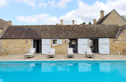 Stanton Cottage | Foxholme Manor - Spacious manor with swimming pool and tennis court