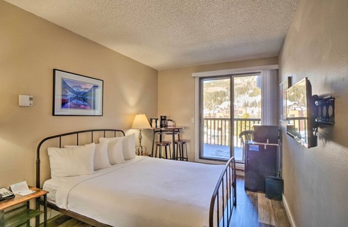 Copper Mountain Village Condo | Foxpine 2 Bedroom + Loft Condo #309/311 by RedAwning